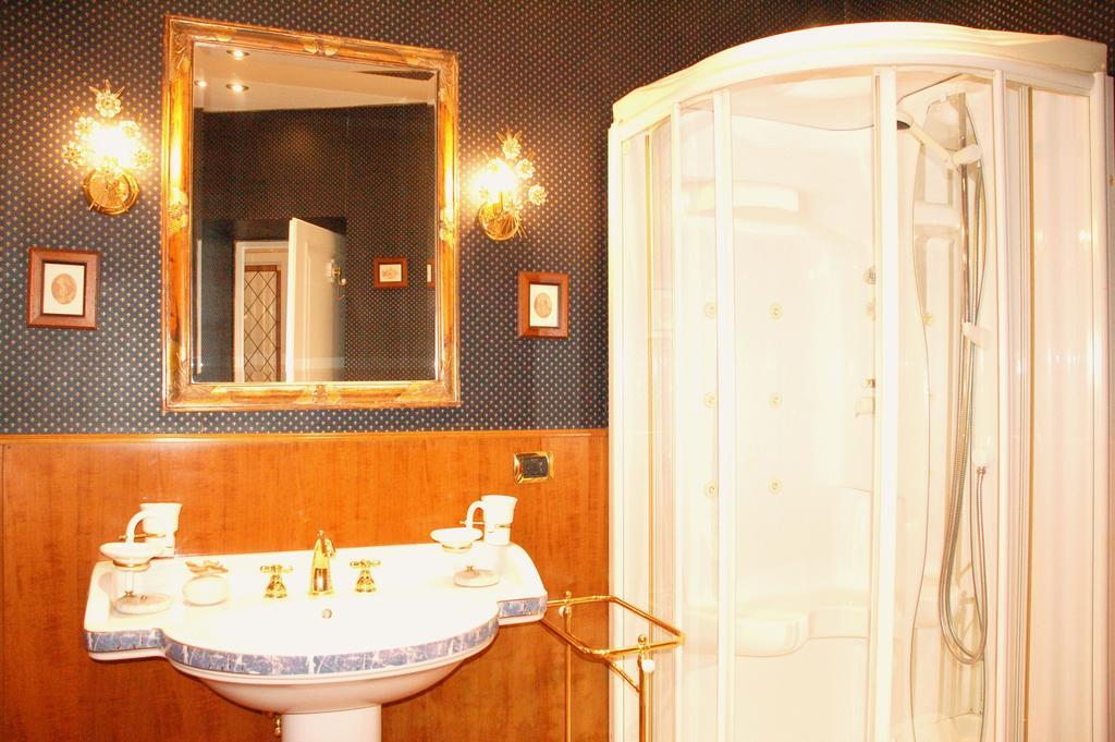 Charme Holidays Colosseum Guest house Rome
