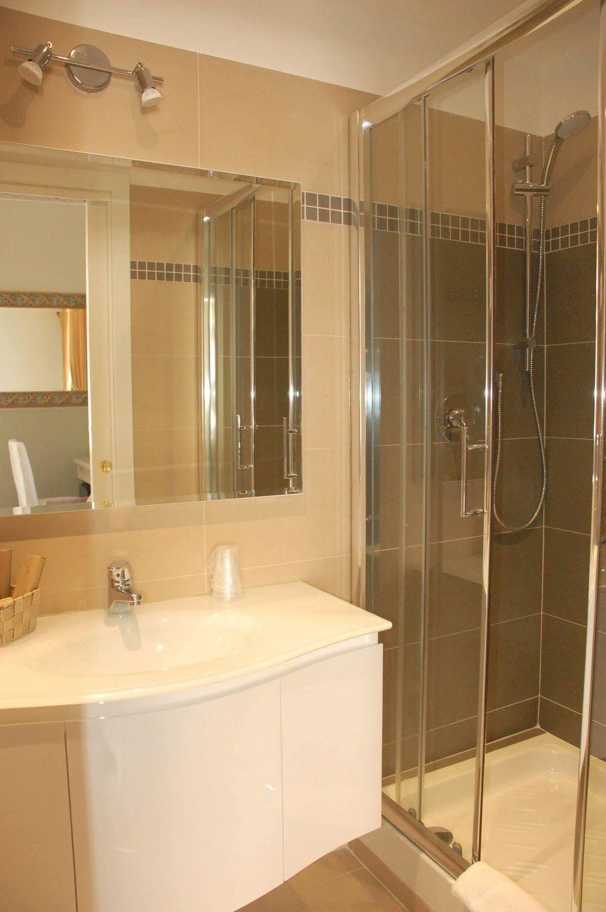 Charme Holidays Colosseum Guest house