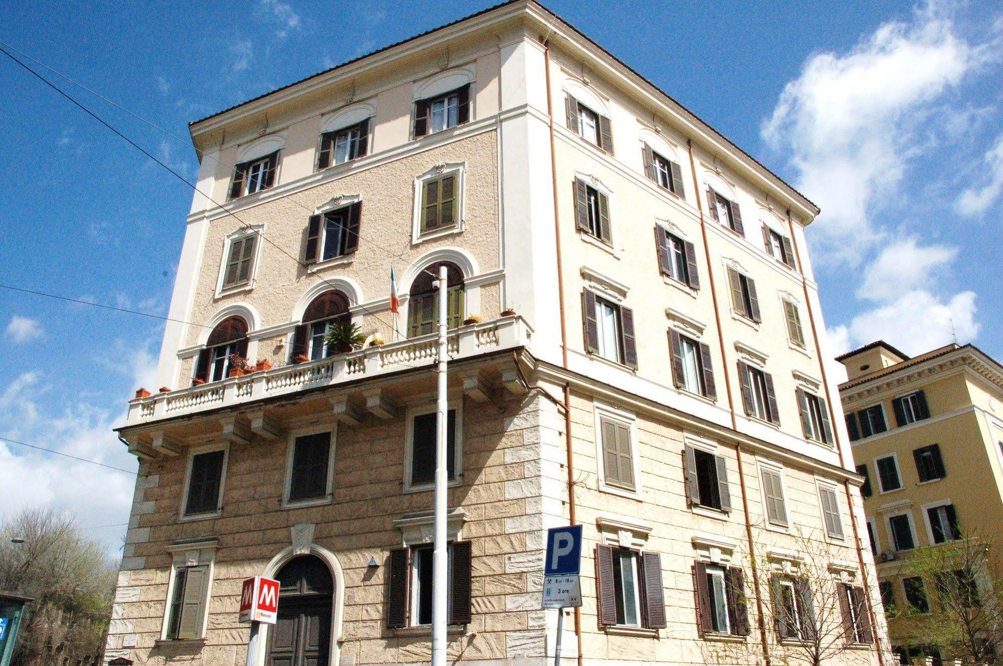 Charme Holidays Colosseum Guest house