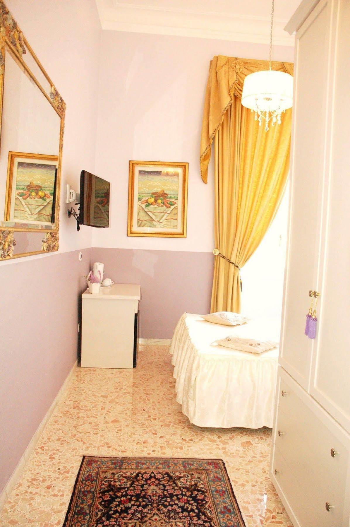 Guest house Charme Holidays Colosseum