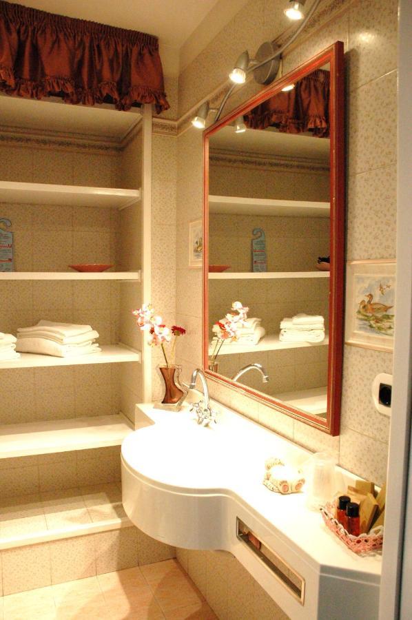 Charme Holidays Colosseum Guest house
