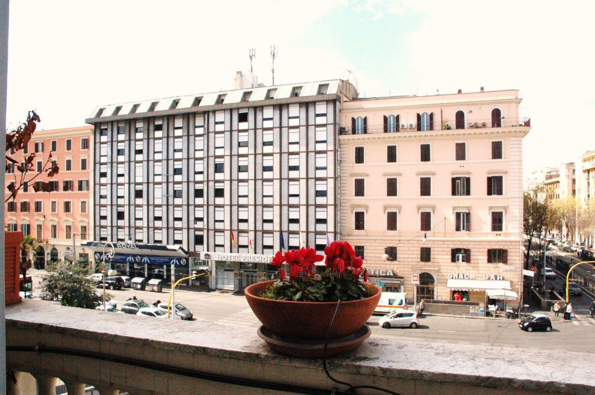Affittacamere Charme Holidays Colosseum Roma